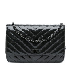 Chanel CC Chevron Quilted Crumpled Calfskin Wallet On Chain