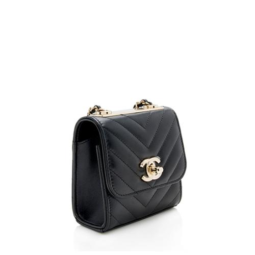 Chanel Caviar Leather Clutch with Chain