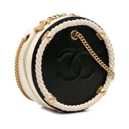 Chanel En Vogue Round Bag