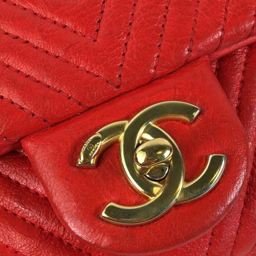 Chanel Medium Wrinkled Calfskin Quilted Chevron Medallion Charm Surpique Flap