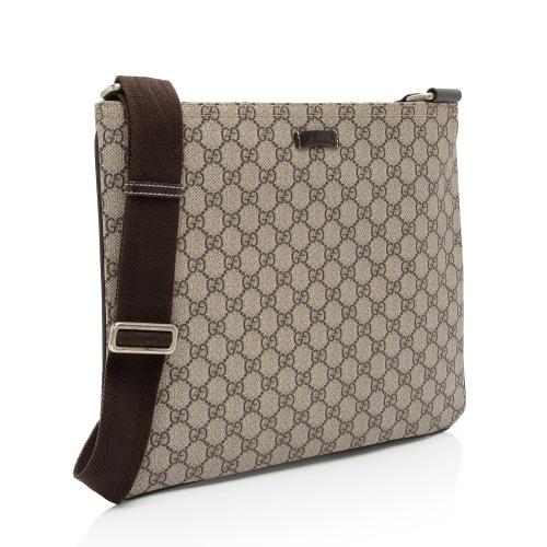 Gucci GG Supreme Classic Flat Medium Messenger