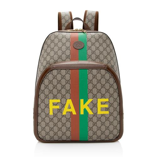 Gucci GG Supreme Fake/Not Medium Day Backpack