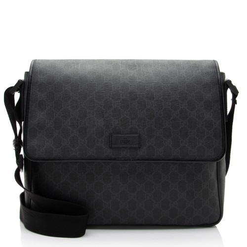 Gucci GG Supreme Flap Medium Messenger