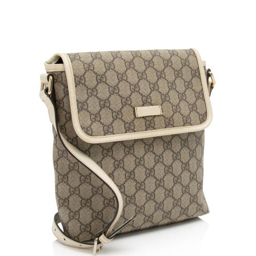 Gucci GG Supreme Flap Small Messenger