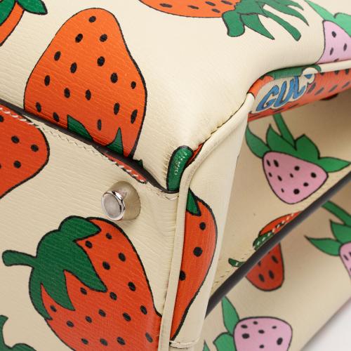 Gucci Printed Leather Strawberry Zumi Medium Tote