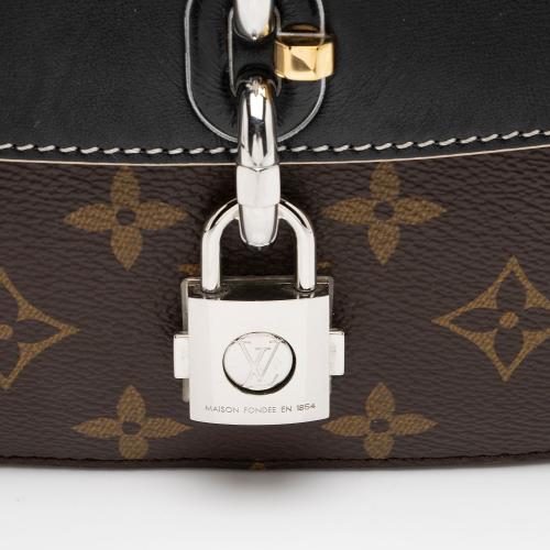 Louis Vuitton Monogram Canvas Chain It PM Shoulder Bag Louis Vuitton Handbags Bag Borrow or Steal