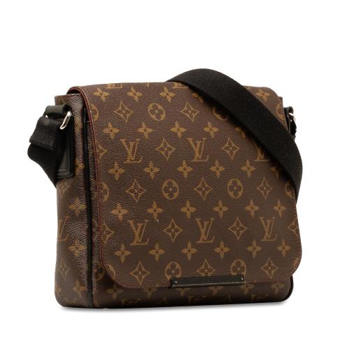 Louis Vuitton Monogram Macassar District PM