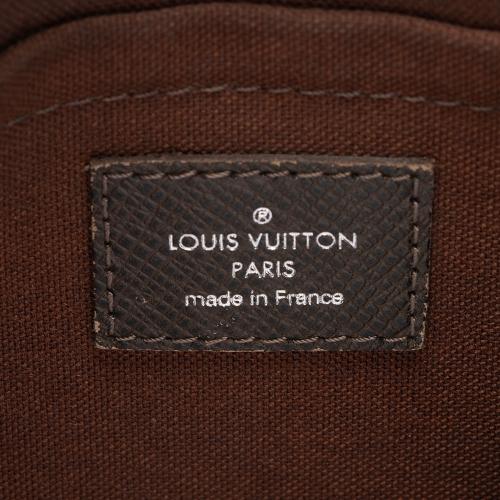 Louis Vuitton Taiga Leather Andrei Messenger