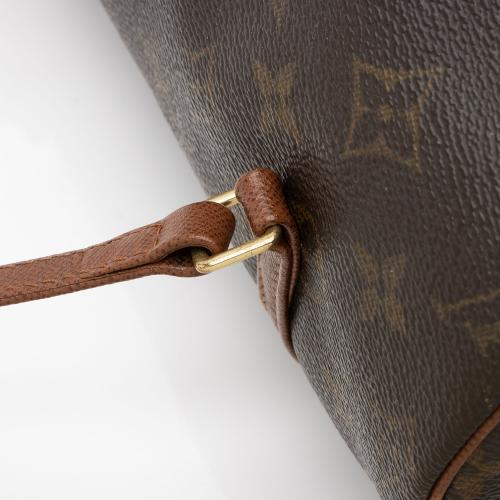 Louis Vuitton Vintage Monogram Canvas Papillon 26 Satchel