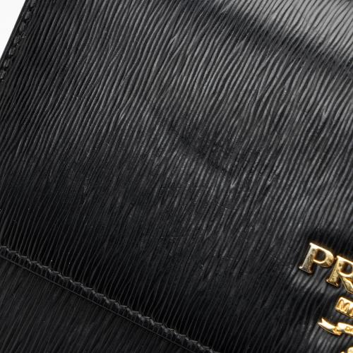 Prada Vitello Move Mini Wallet on Chain