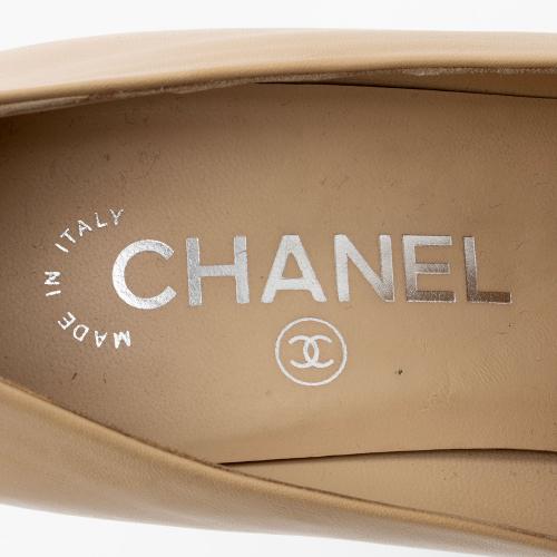 Chanel Lambskin CC Cap Toe Pumps - Size 7.5 / 37.5