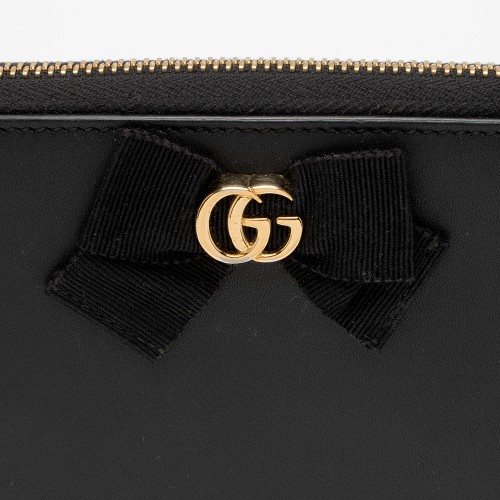 AUTHENTIC GUCCI GG Logo Leather Bow purchases Zip Around Clutch Wallet Black