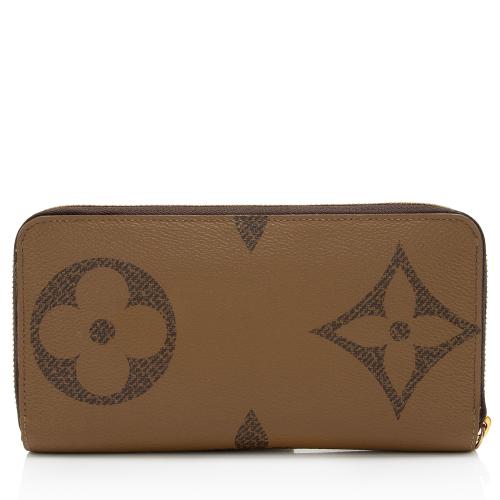 Louis Vuitton Giant Reverse Monogram Zippy Wallet