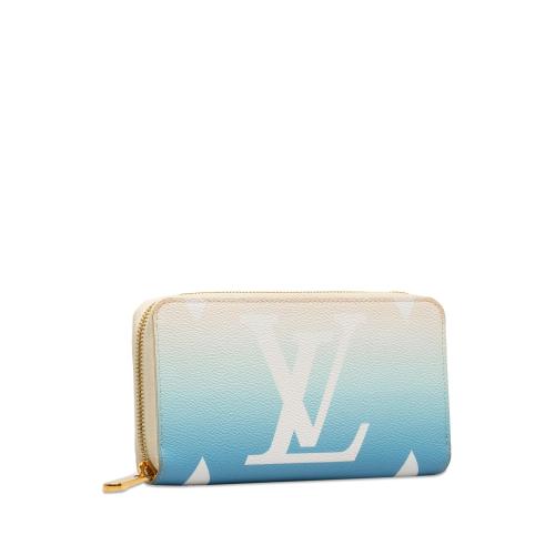 Louis Vuitton Monogram Giant By The Pool Zippy Wallet